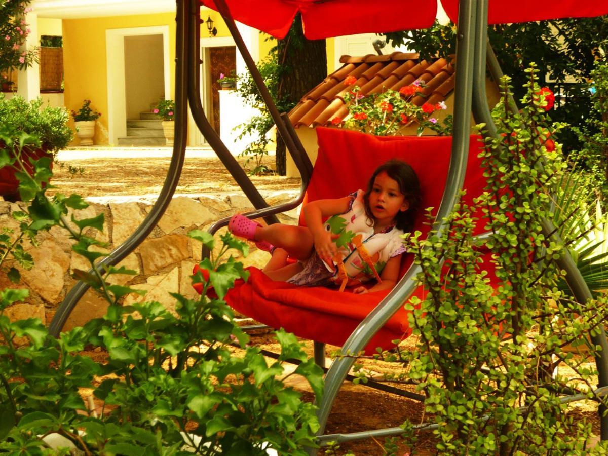 Kuris Studios & Apartments Vasilikí Dış mekan fotoğraf