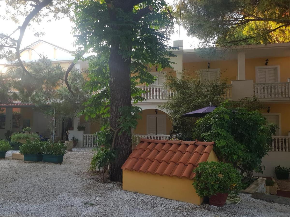 Kuris Studios & Apartments Vasilikí Dış mekan fotoğraf